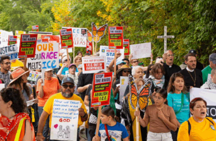 Opinion: Federal tactics in Chicago ignite fears over First Amendment, due process rights