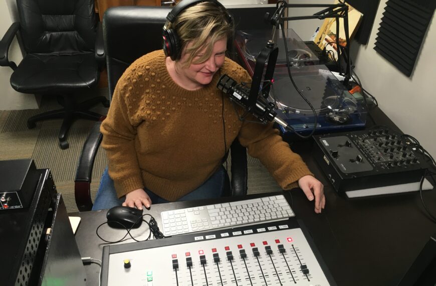 St. Louis KDHX-FM radio disappears, but alums stage CRSTL comeback